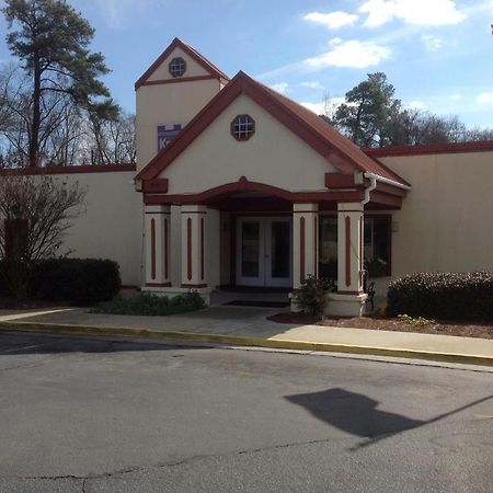 Knights Inn - Cayce Bagian luar foto